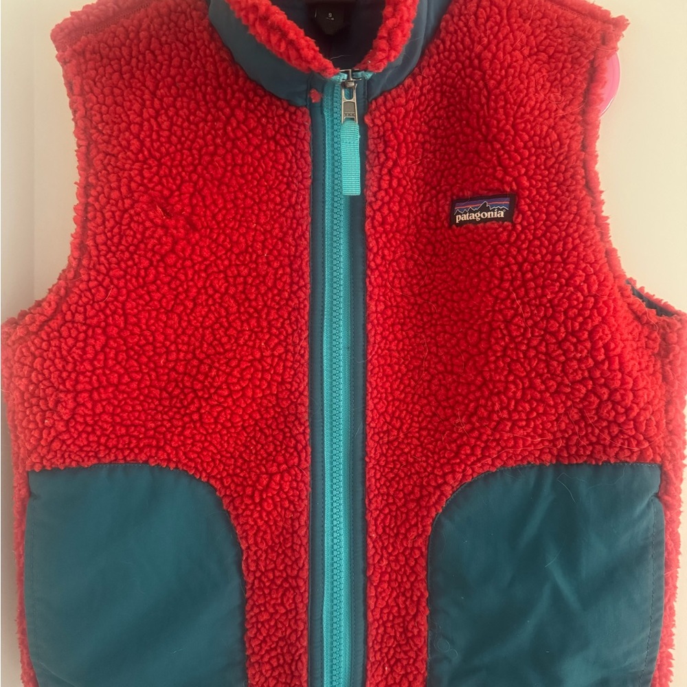Patagonia Kids Fleece Vest in Red and Teal